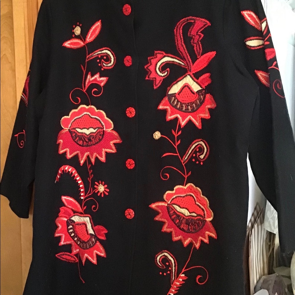 Embroideries coat